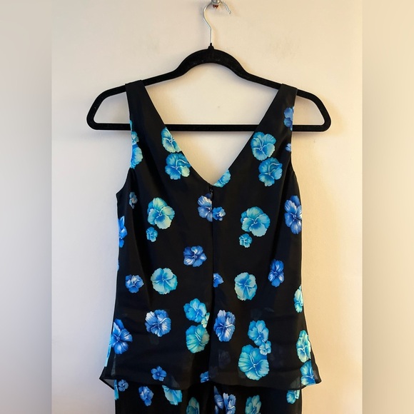 Evan-Picone Floral V-neck Midi tiered dress - Picture 9 of 9